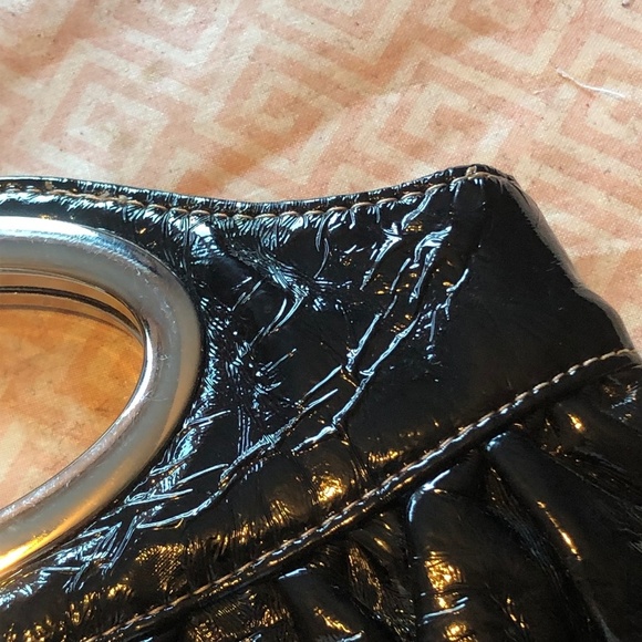 Nice looking clutch with metal handle and snap inside, real clean, like new - Picture 4 of 6